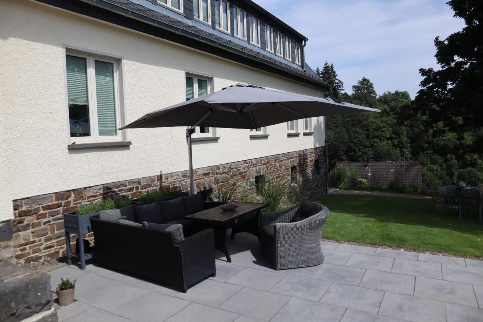 Hotel Residenz Kirchberg Adenau Exterior foto
